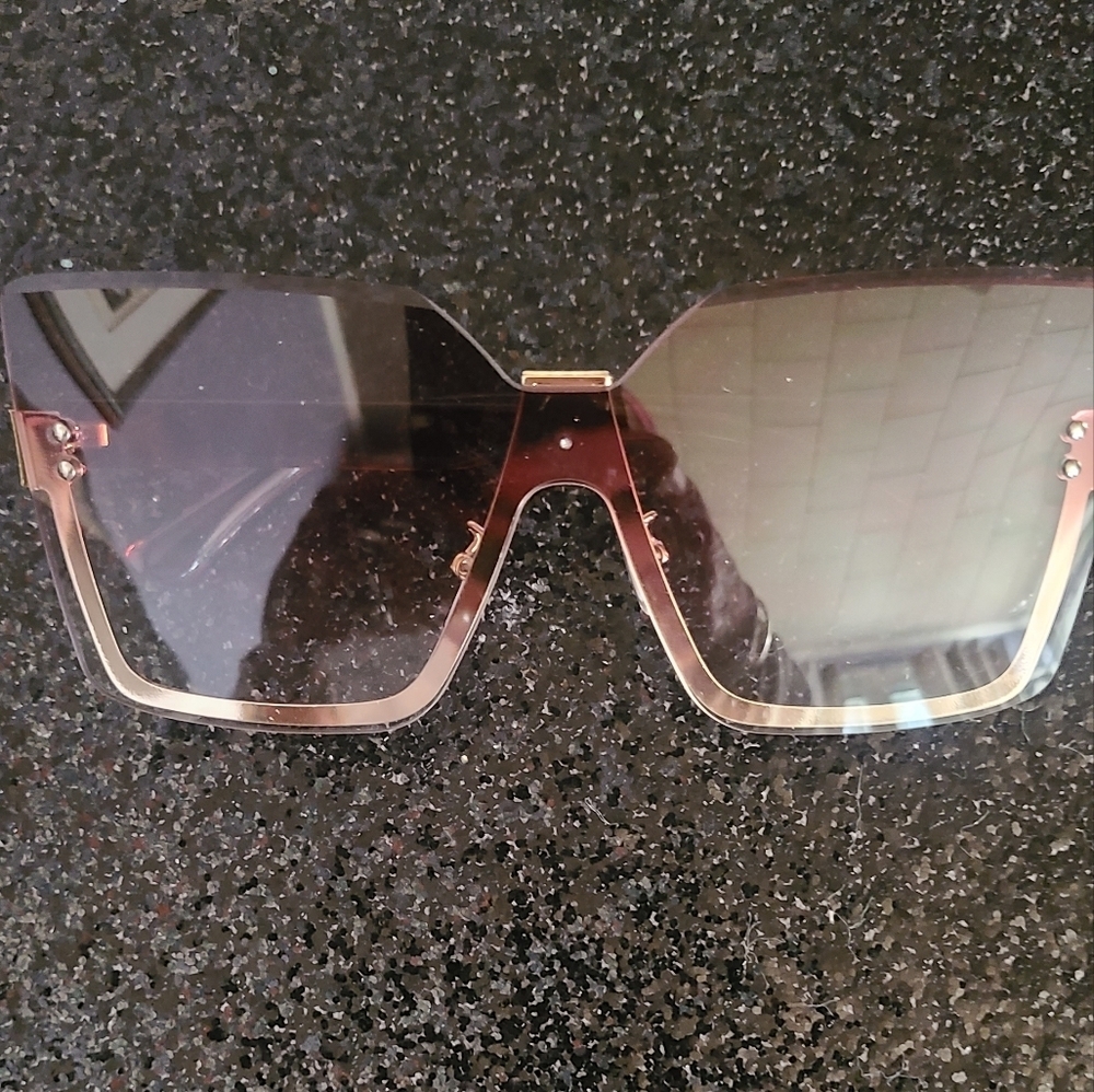 GORGEOUS STYLISH SUN GLASSES HP🔥🔥🔥🔥 - Picture 4 of 6